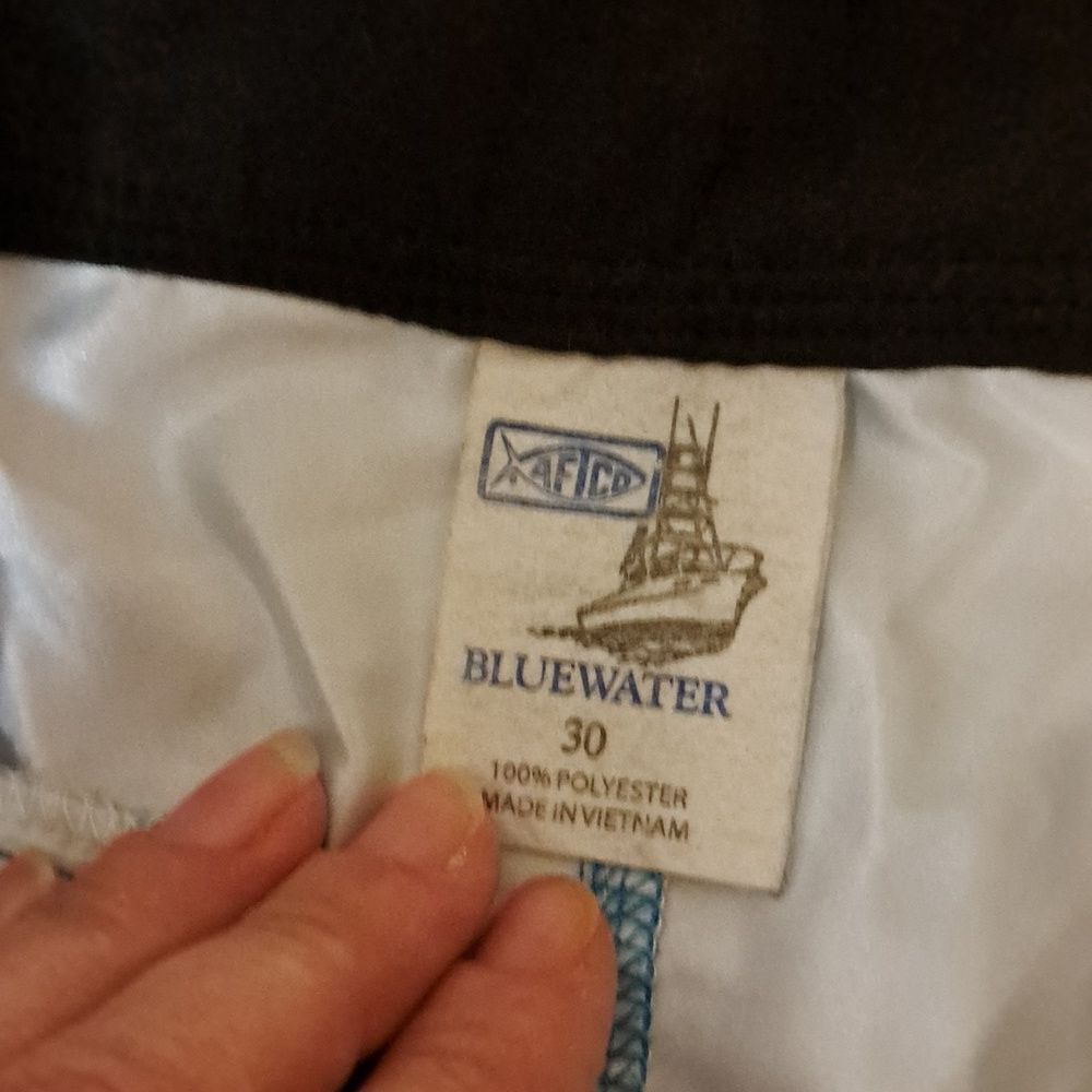 AFTCO Bluewater Fishing board shorts size 30 - Picture 3 of 4
